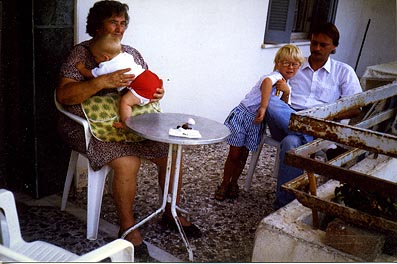 tasoula-kinder1.jpg